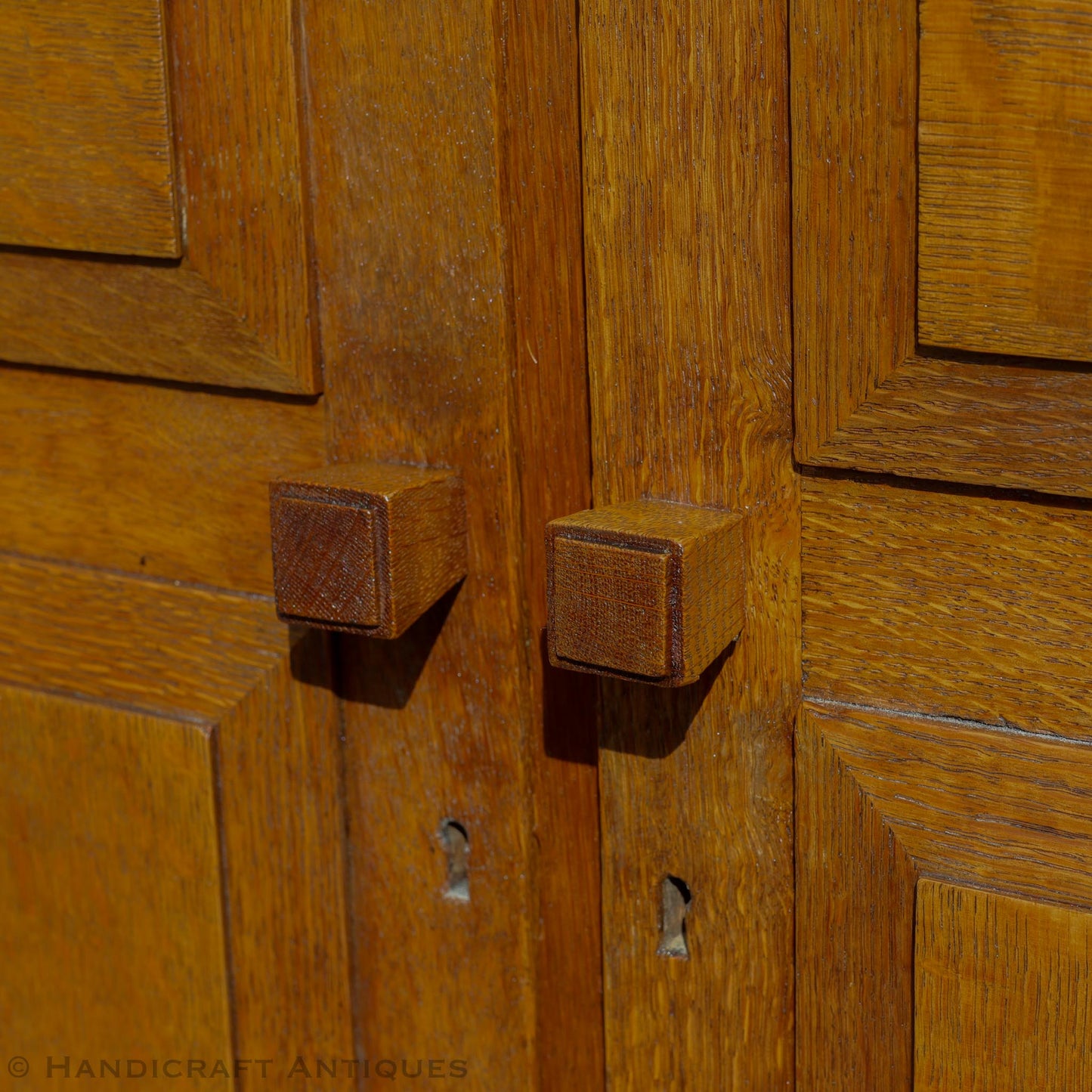 Brynmawr Furniture Company Arts & Crafts Cotswold School English Oak Wardrobe c. 1930.