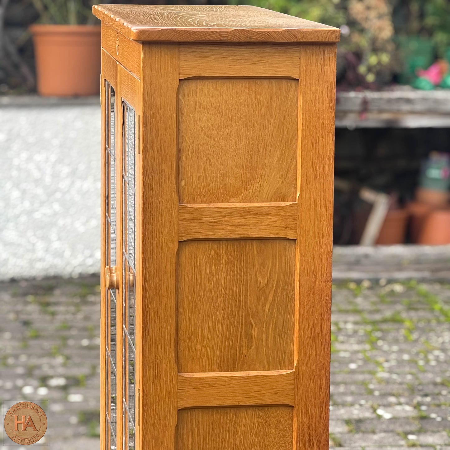 K. A. Wilkinson Arts & Crafts Yorkshire School English Oak Bookcase 1989.