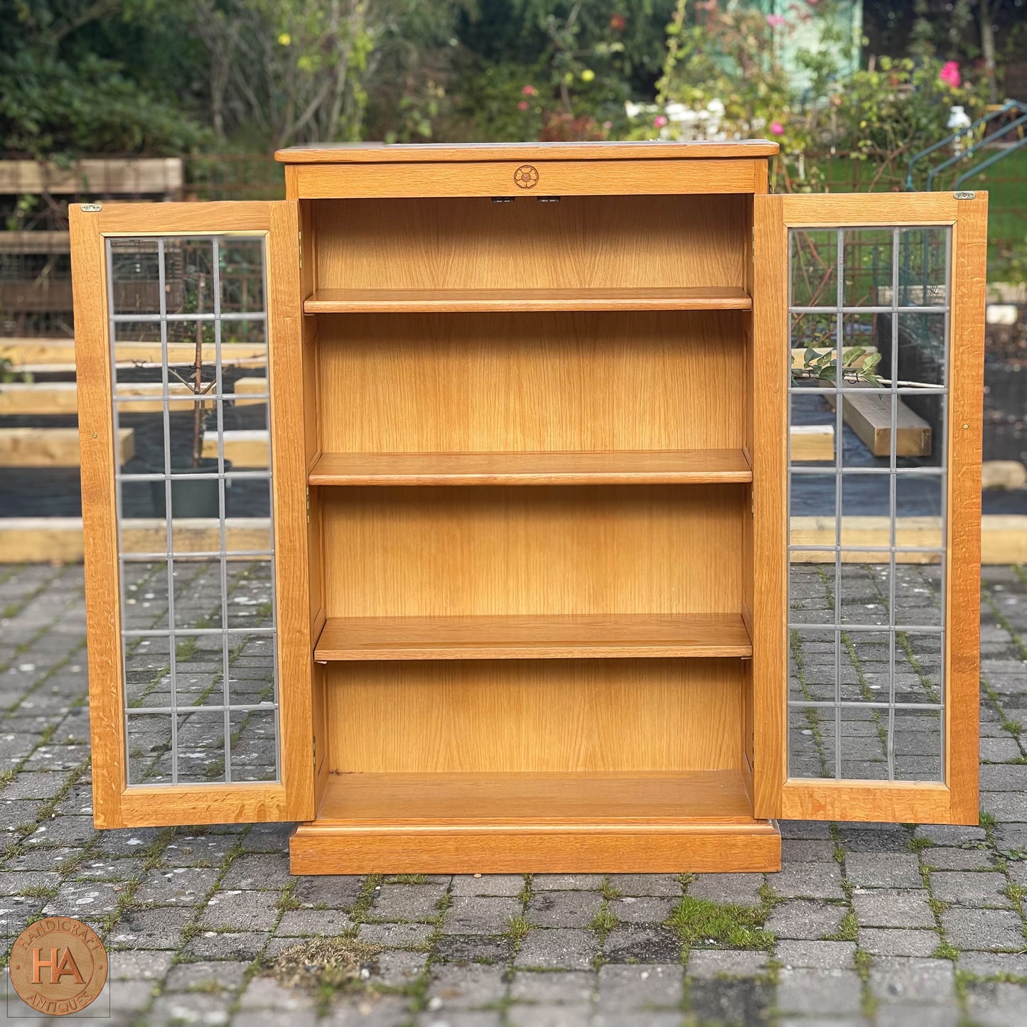 K. A. Wilkinson Arts & Crafts Yorkshire School English Oak Bookcase 1989.