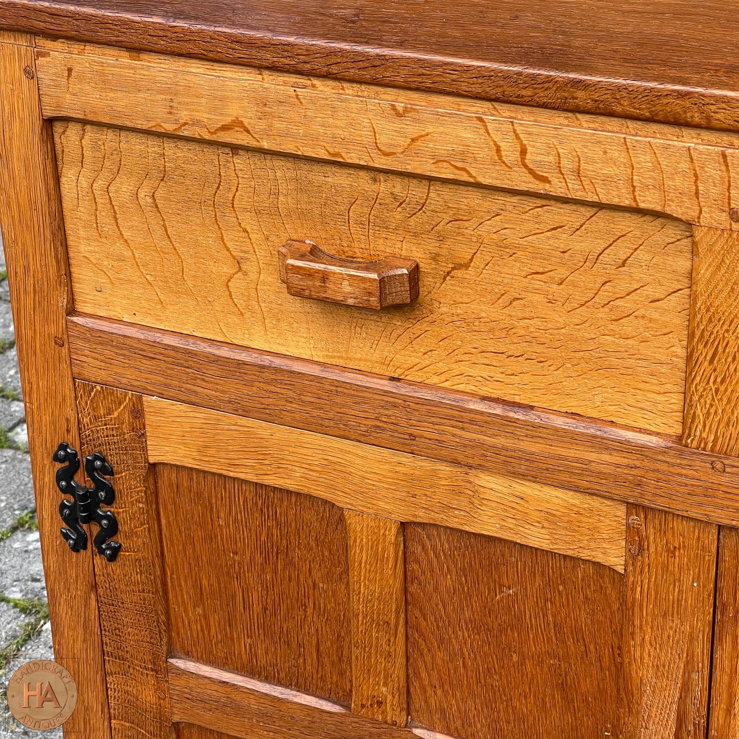 Derek 'Lizardman' Slater Arts & Crafts Yorkshire School English Oak Dresser