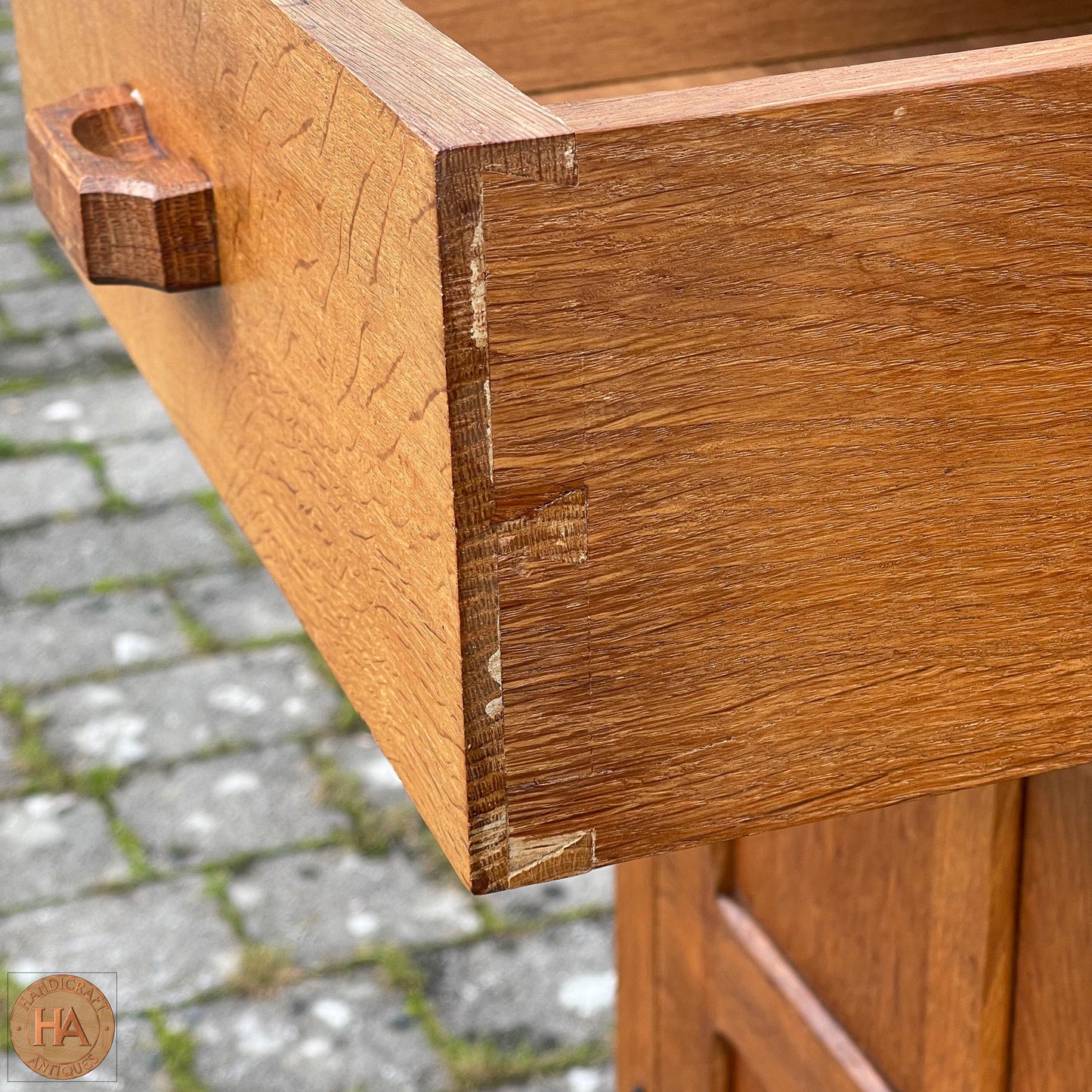 Derek 'Lizardman' Slater Arts & Crafts Yorkshire School English Oak Dresser