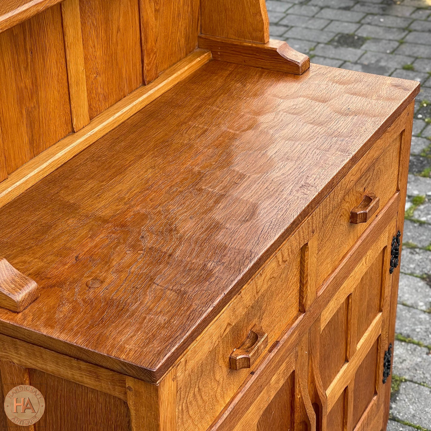 Derek 'Lizardman' Slater Arts & Crafts Yorkshire School English Oak Dresser