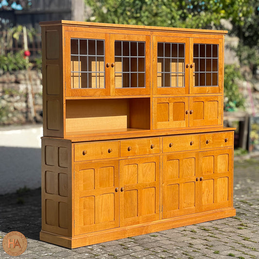 K. A. Wilkinson Arts & Crafts Yorkshire School English Oak Dresser 1989.