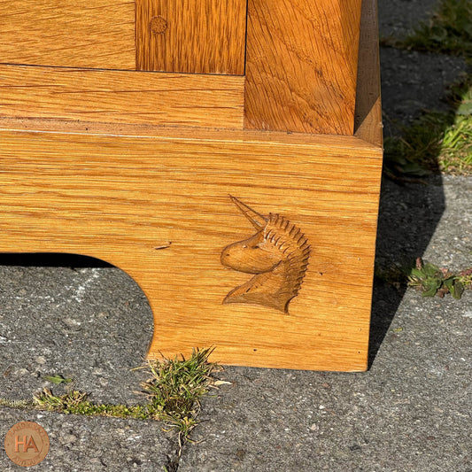 Coxwold Cabinet Makers 'Unicornman' Arts & Crafts Yorkshire School Oak Dresser c. 1980.