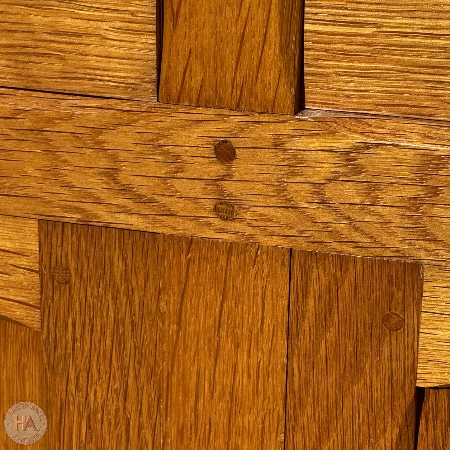 Coxwold Cabinet Makers 'Unicornman' Arts & Crafts Yorkshire School Oak Dresser c. 1980.