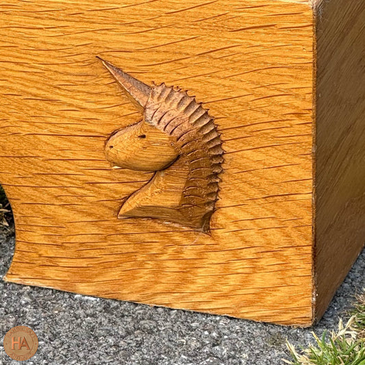 Coxwold Cabinet Makers 'Unicornman' Arts & Crafts Yorkshire School Oak Sideboard c. 1980.