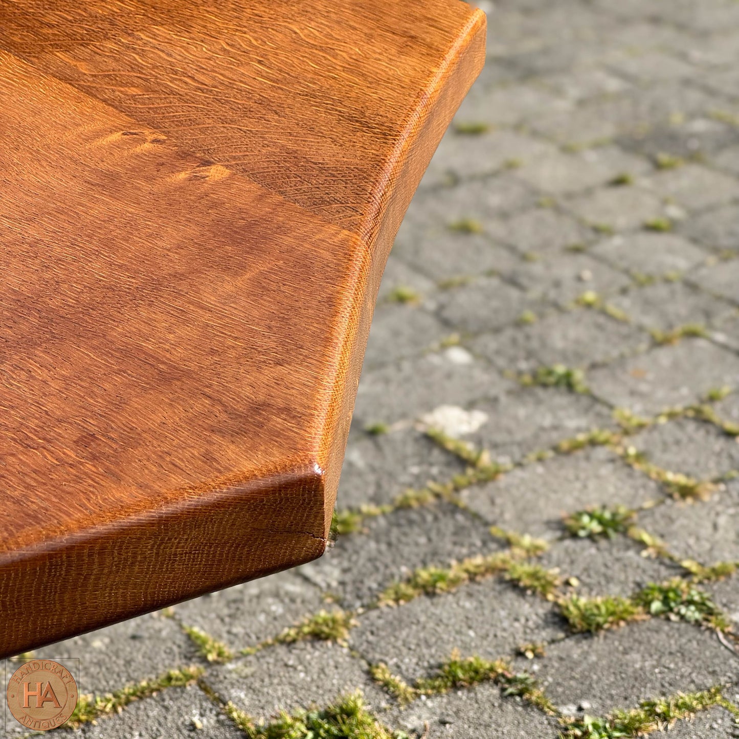 Horace 'Knightman' Knight Arts & Crafts Yorkshire School English Oak Dining Table c. 1980.