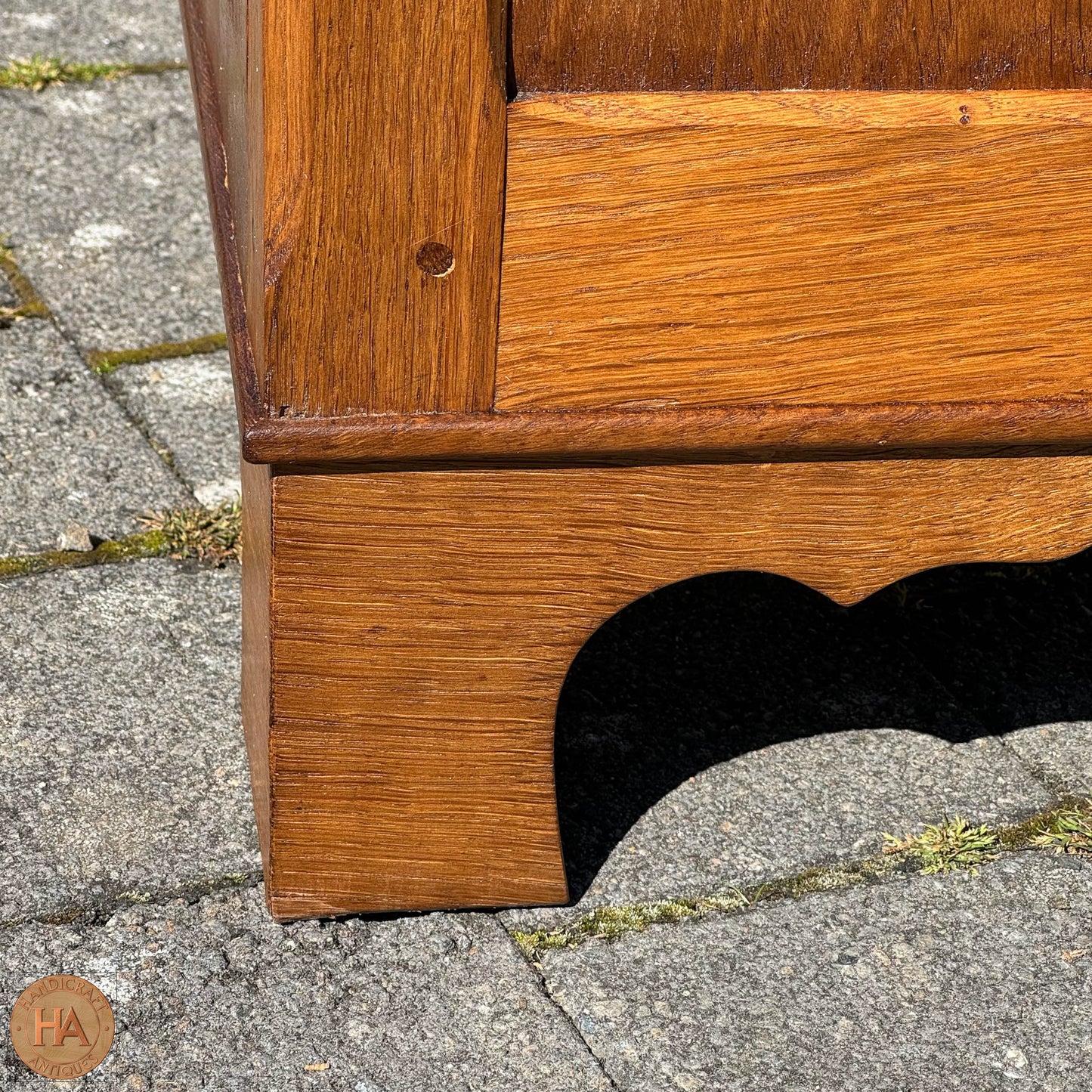 Acornman (Ex-Mouseman) Arts & Crafts Yorkshire School English Oak Dresser