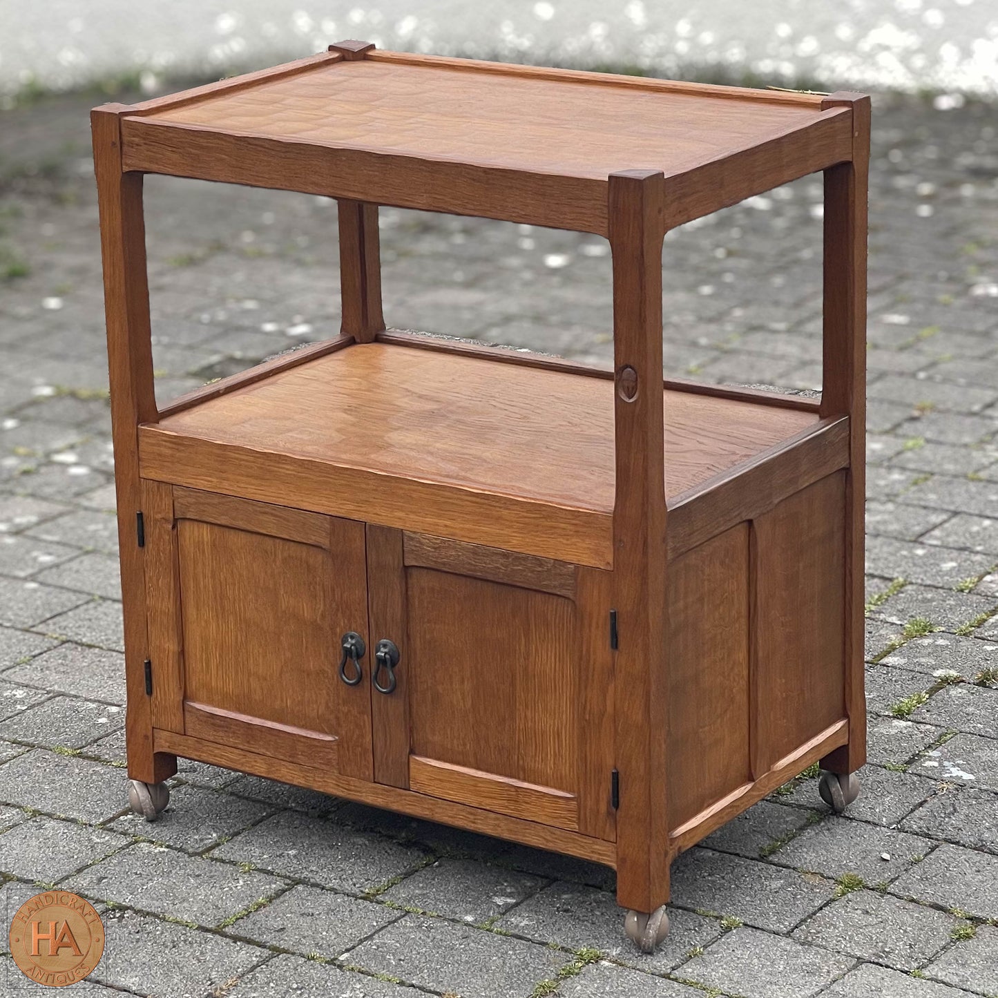 Acornman (Ex-Mouseman) Arts & Crafts Yorkshire School English Oak Tea Trolley