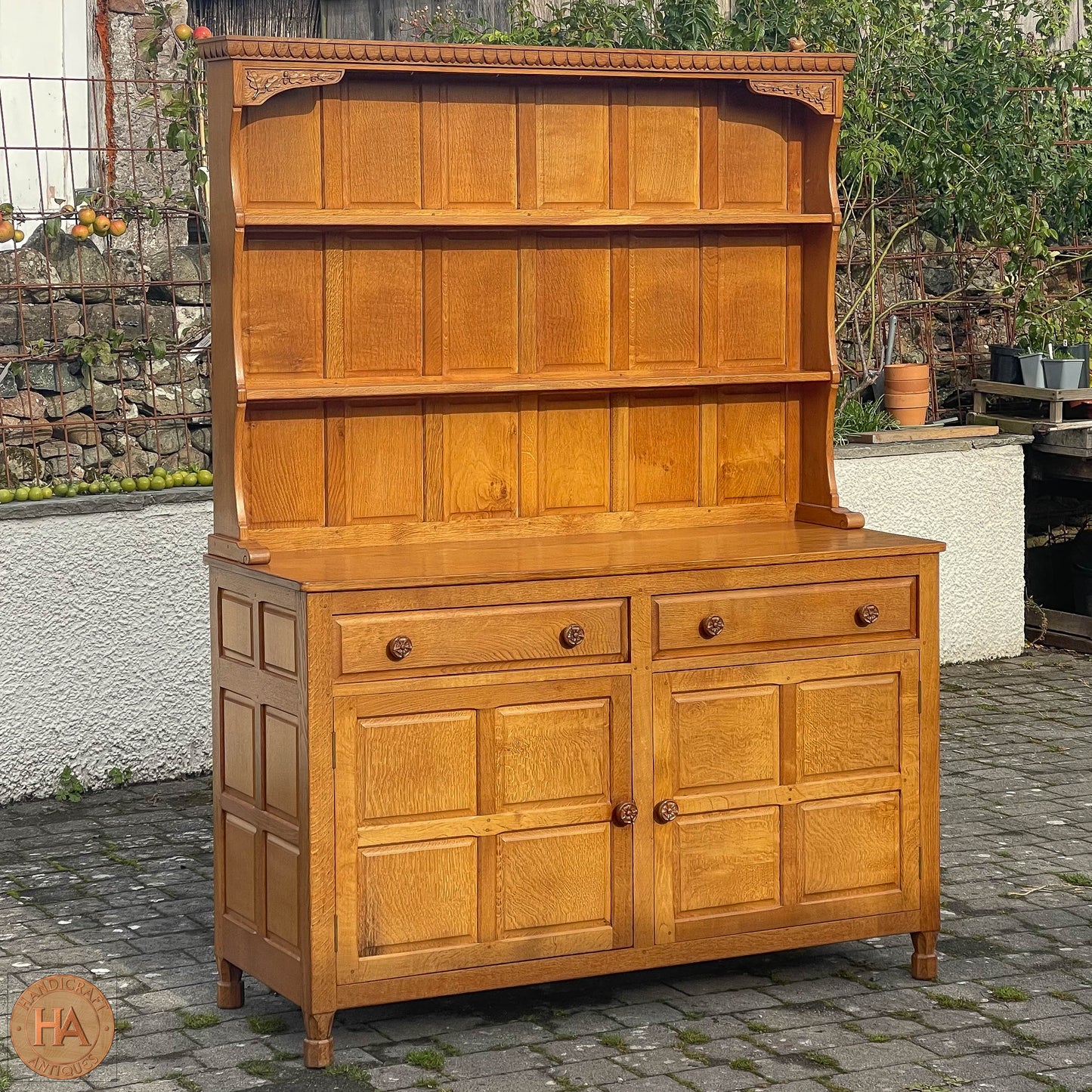 Bob ‘Wrenman’ Hunter Arts & Crafts Yorkshire School English Oak Dresser c. 1980.