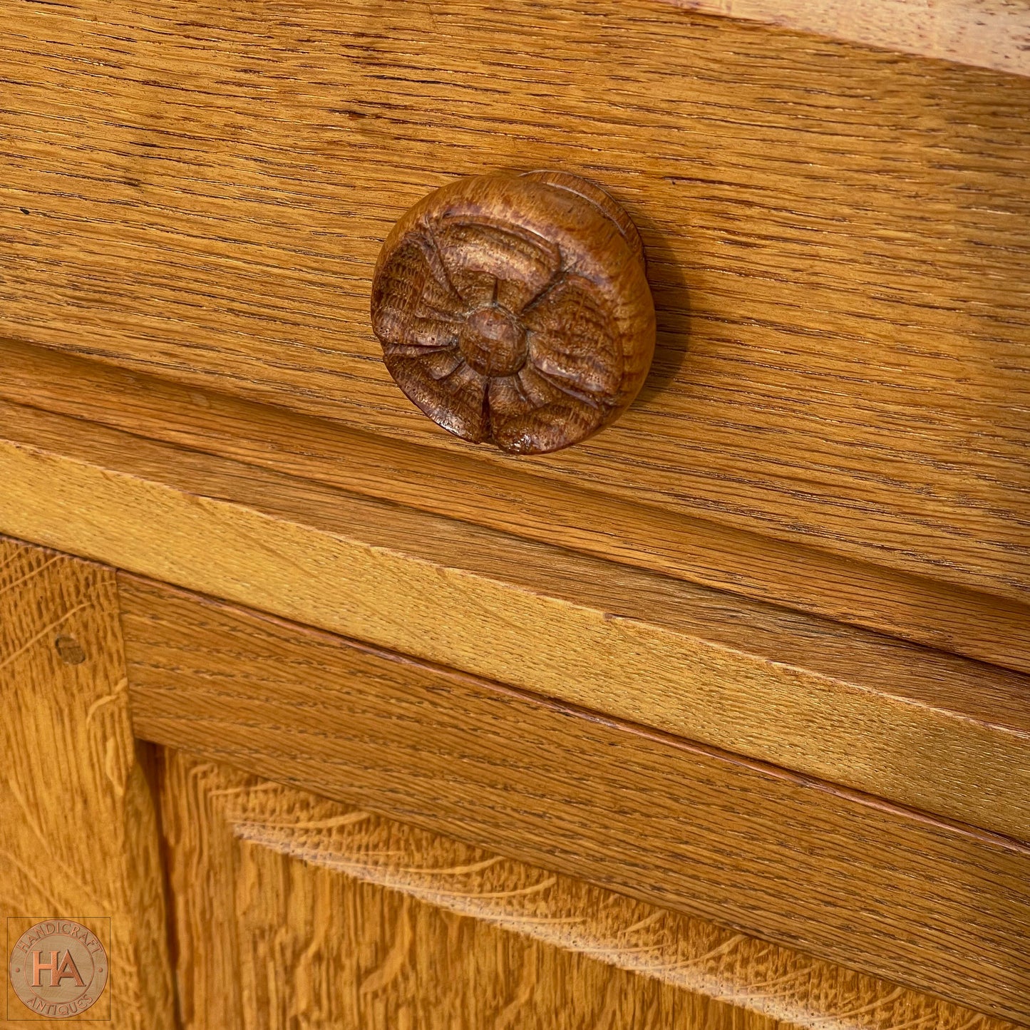 Bob ‘Wrenman’ Hunter Arts & Crafts Yorkshire School English Oak Dresser c. 1980.