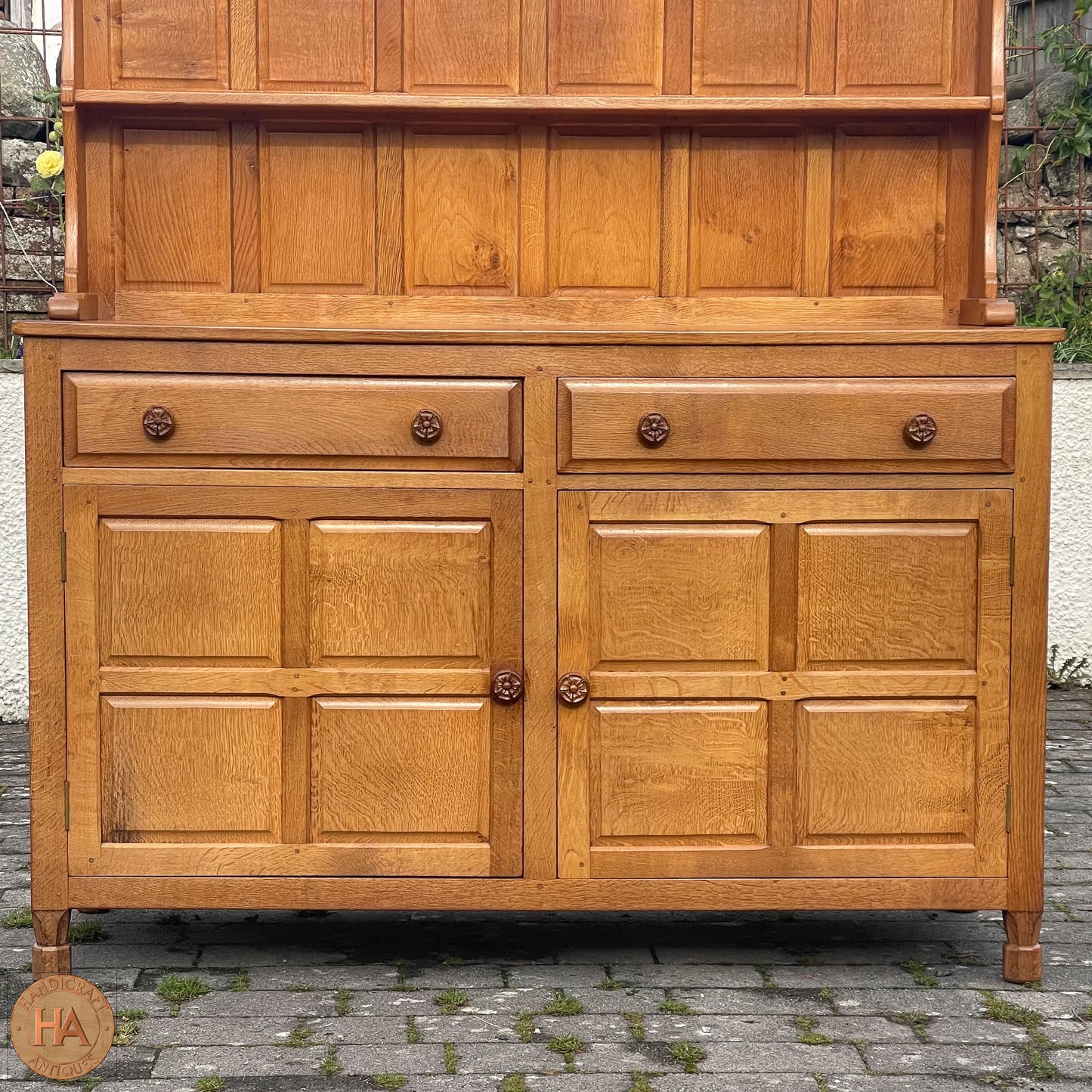 Bob ‘Wrenman’ Hunter Arts & Crafts Yorkshire School English Oak Dresser c. 1980.