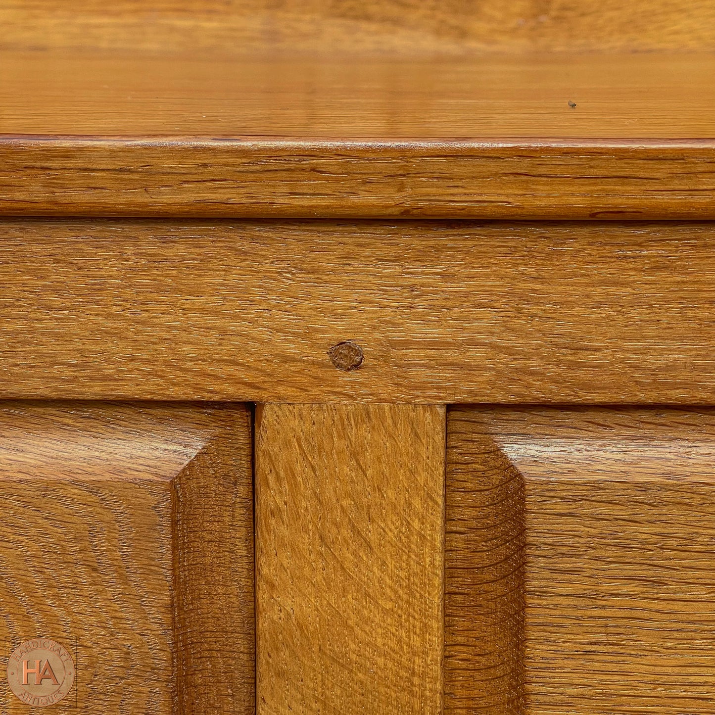 Bob ‘Wrenman’ Hunter Arts & Crafts Yorkshire School English Oak Dresser c. 1980.