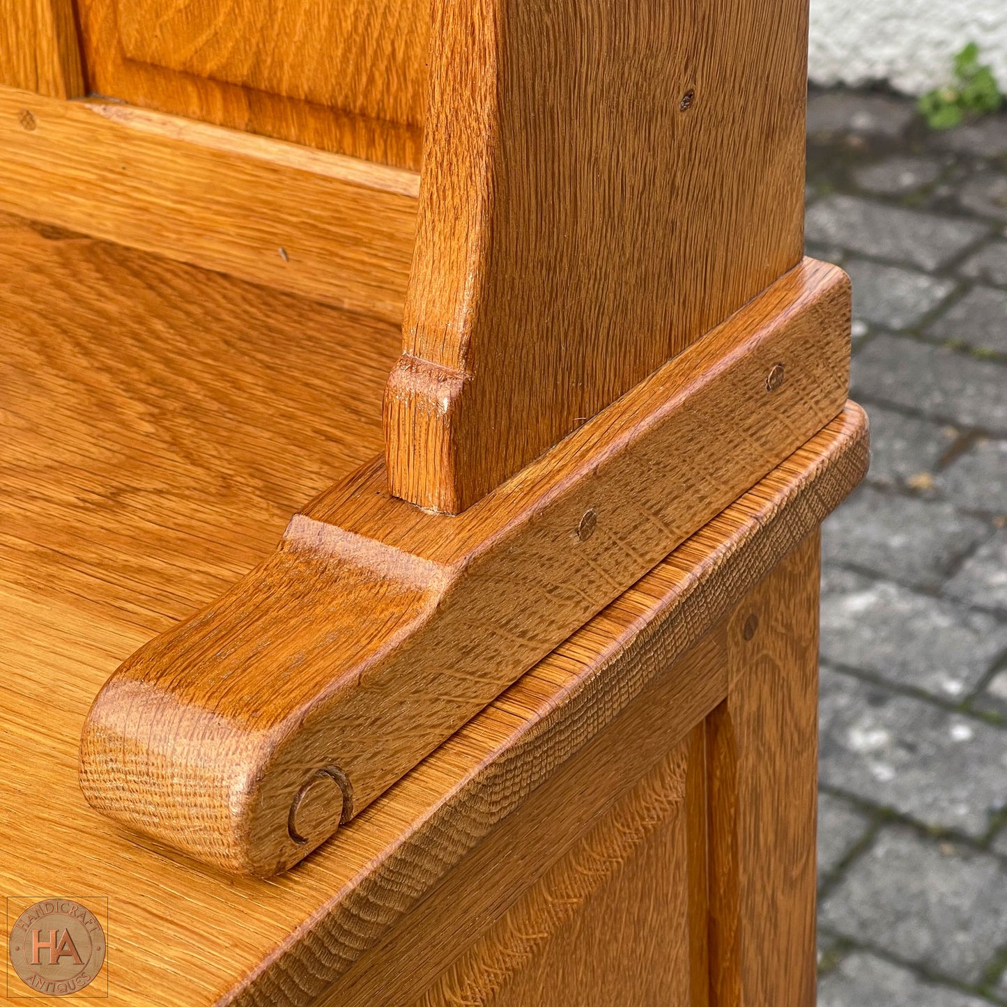 Bob ‘Wrenman’ Hunter Arts & Crafts Yorkshire School English Oak Dresser c. 1980.