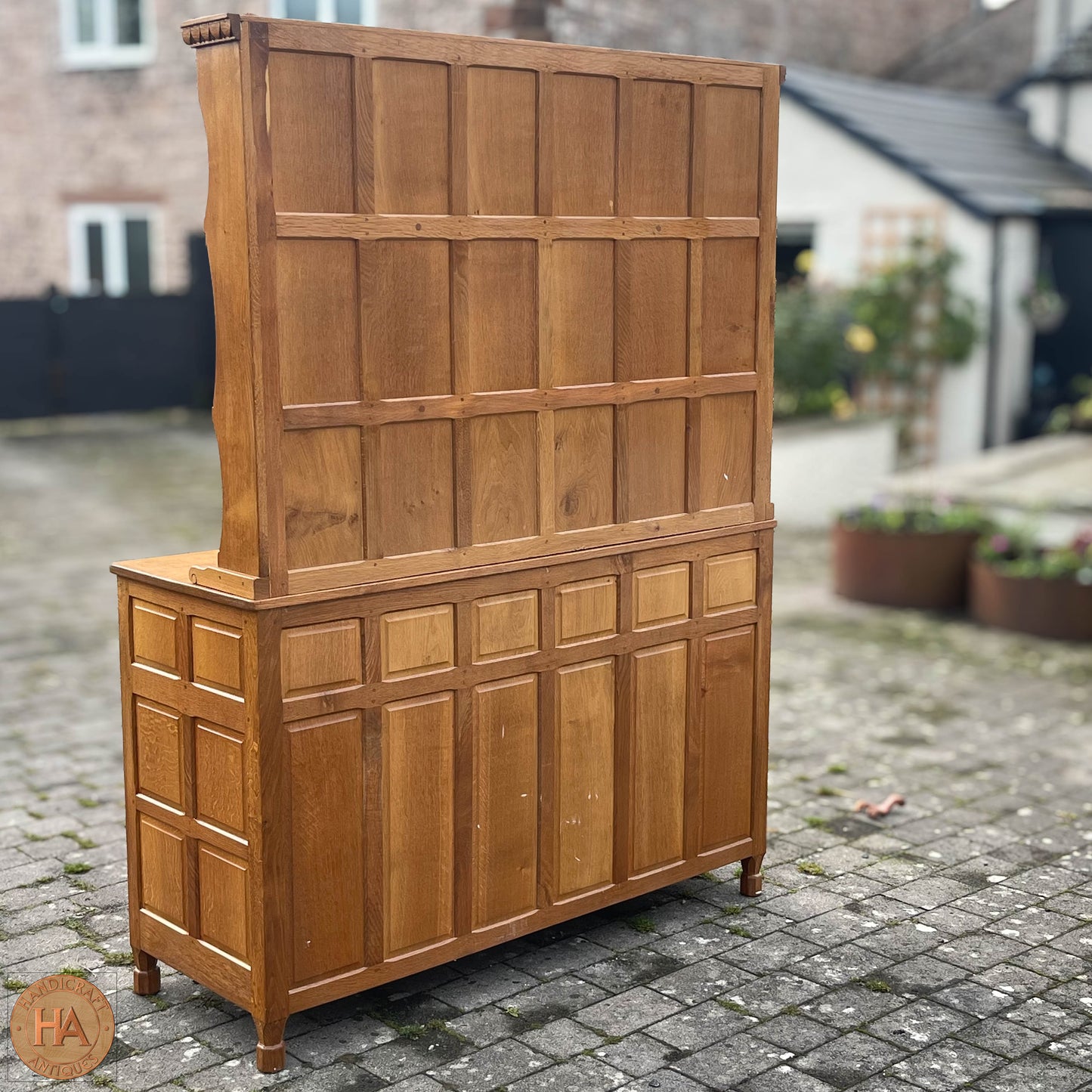 Bob ‘Wrenman’ Hunter Arts & Crafts Yorkshire School English Oak Dresser c. 1980.