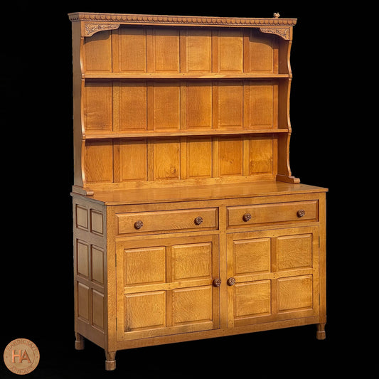 Bob ‘Wrenman’ Hunter Arts & Crafts Yorkshire School English Oak Dresser c. 1980.