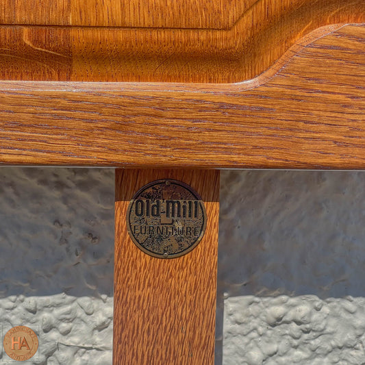 Horace 'Knightman' Knight Arts & Crafts Yorkshire School Oak Headboard