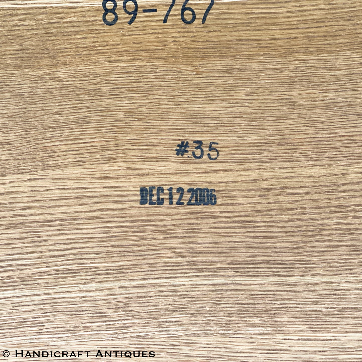 Stickley Furniture Arts & Crafts Mission School Oak Coffee Table 2006.