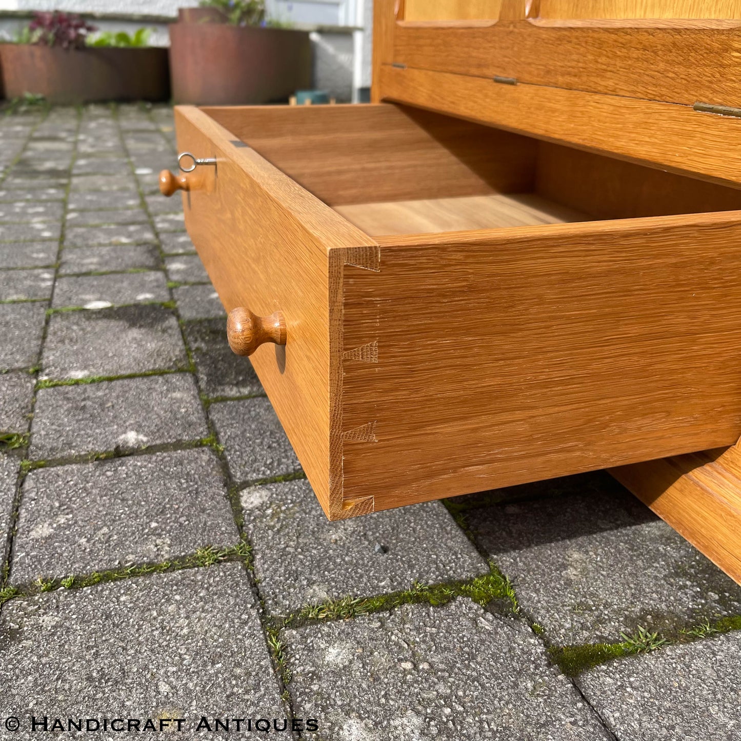 Michael 'Seahorseman‘ Riley Arts & Crafts Yorkshire School English Oak Media Unit post 1990.