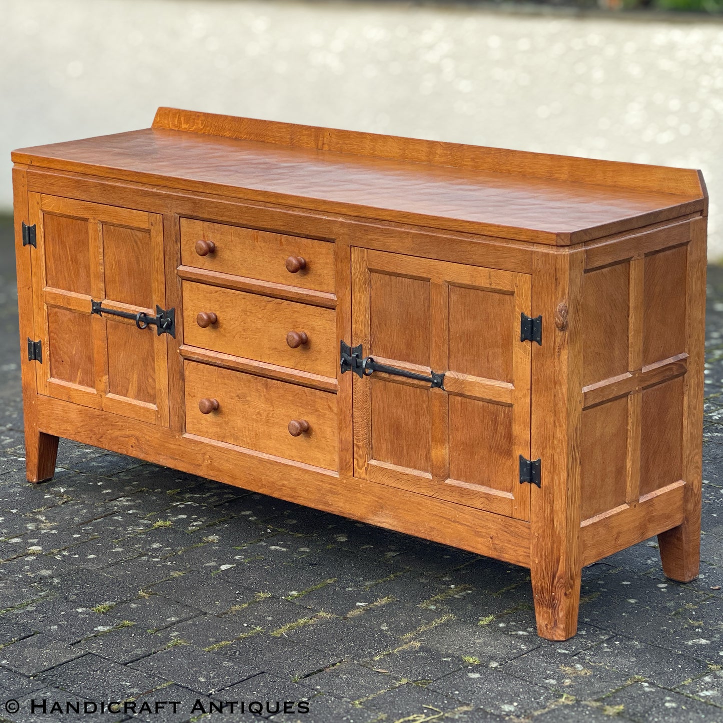 Peter ‘Rabbitman’ Heap Arts & Crafts Yorkshire School English Oak Sideboard c 1990.