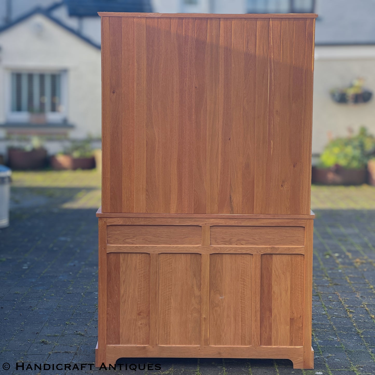 Coxwold Cabinet Makers 'Unicornman' Arts & Crafts Yorkshire School Oak Dresser post 1990.