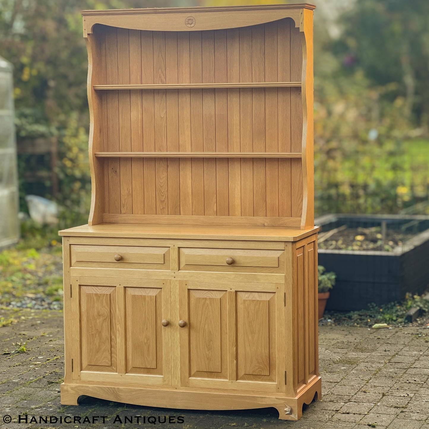 Coxwold Cabinet Makers 'Unicornman' Arts & Crafts Yorkshire School Oak Dresser post 1990.