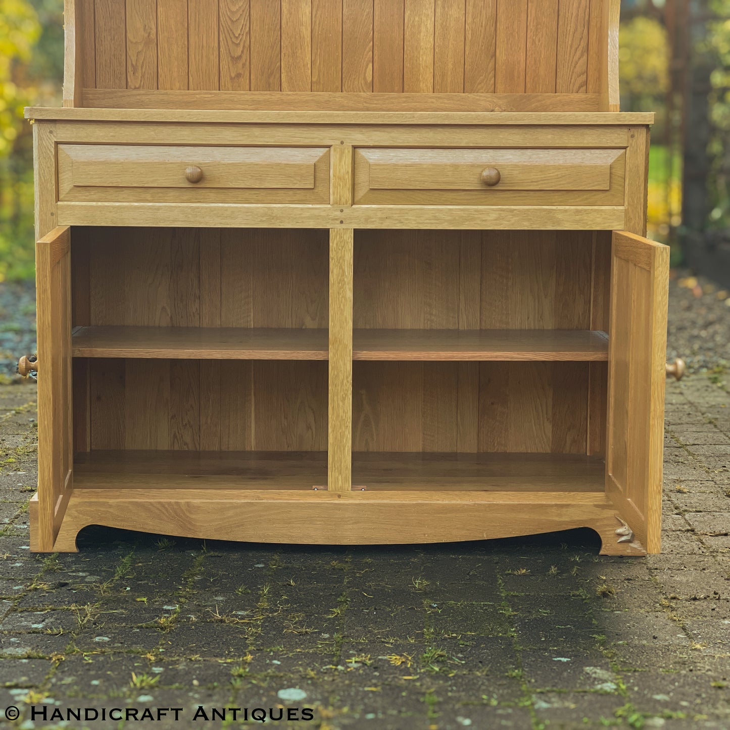 Coxwold Cabinet Makers 'Unicornman' Arts & Crafts Yorkshire School Oak Dresser post 1990.