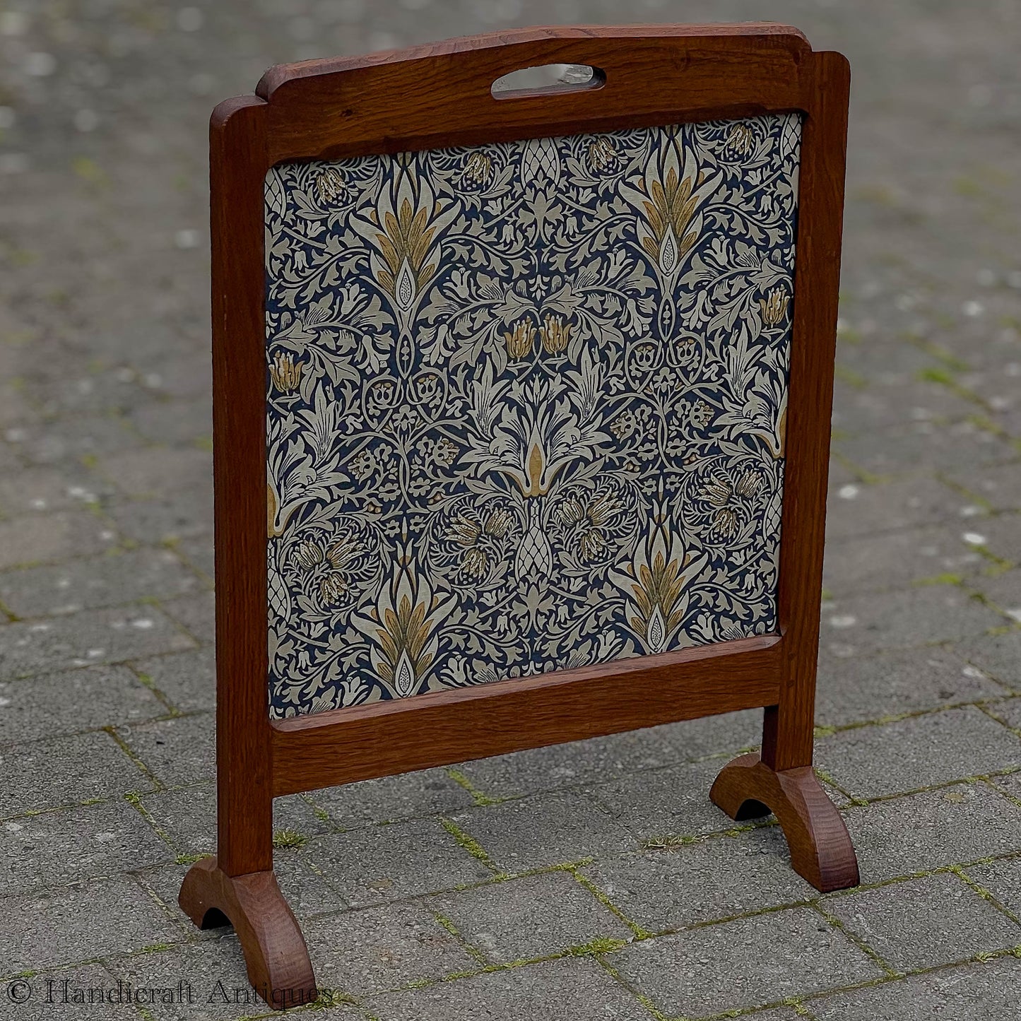 Arts & Crafts Lakes School English Oak Firescreen