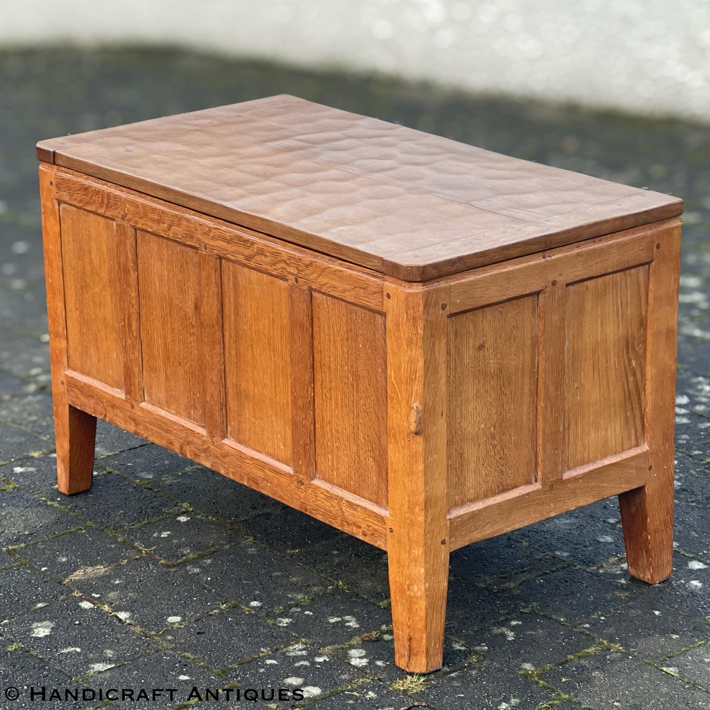 Peter ‘Rabbitman’ Heap Arts & Crafts Yorkshire School English Oak Chest c. 1970.