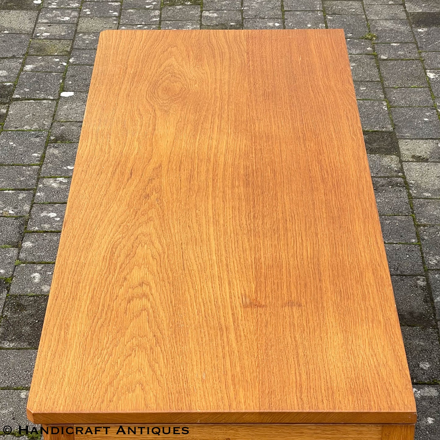 Michael 'Seahorseman‘ Riley Arts & Crafts Yorkshire School English Oak Media Unit post 1990.
