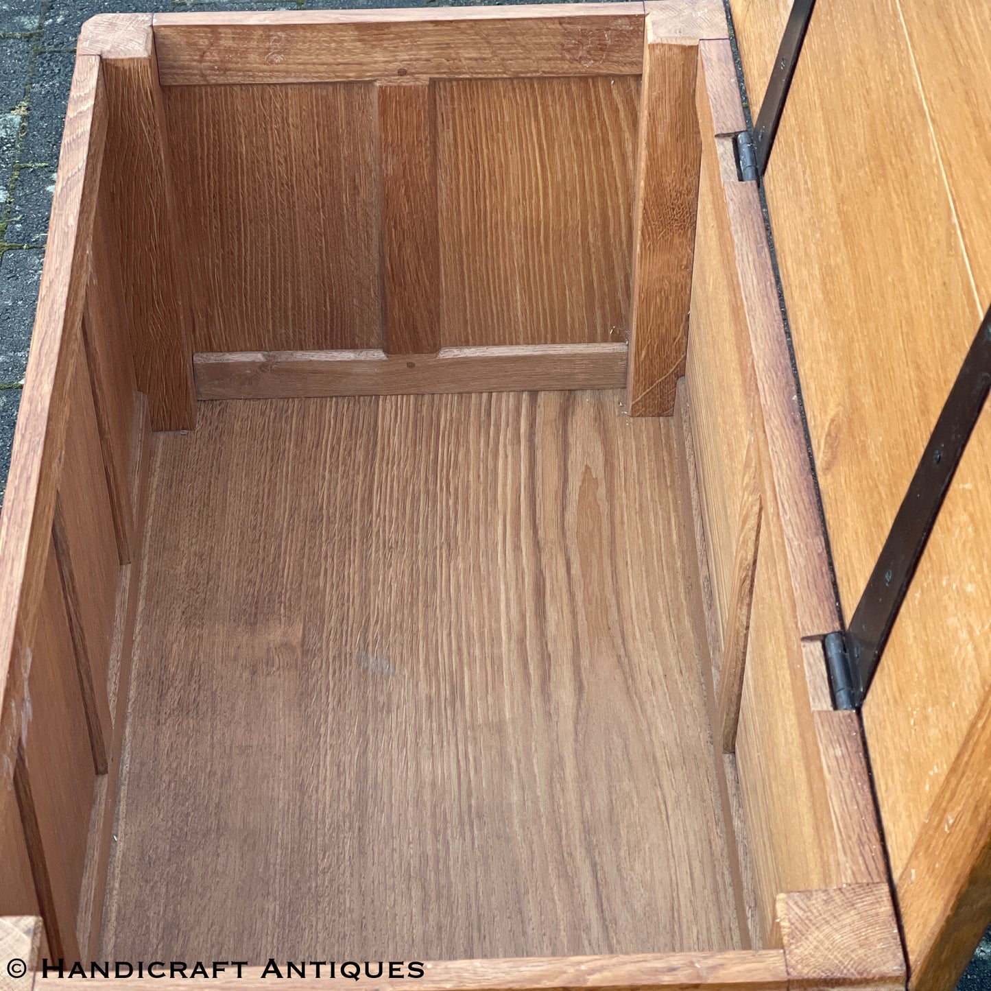 Peter ‘Rabbitman’ Heap Arts & Crafts Yorkshire School English Oak Chest c. 1970.