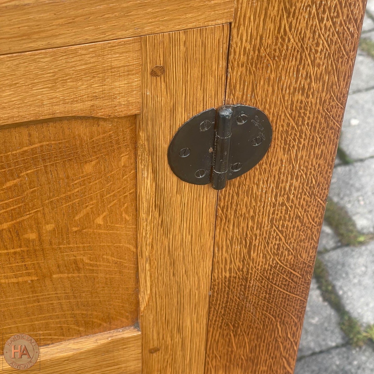 Cat & Mouseman (Ex-Mouseman) Arts & Crafts Yorkshire School English Oak Dresser
