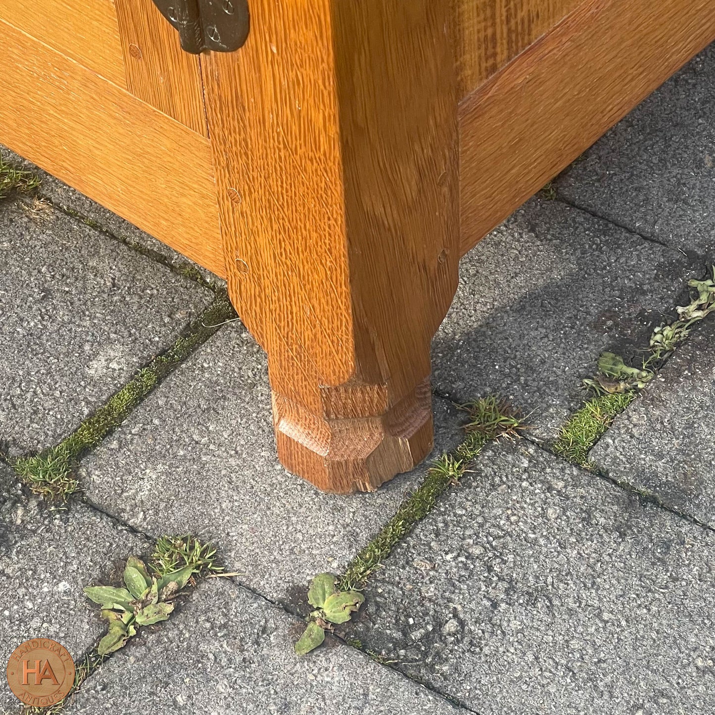 Cat & Mouseman (Ex-Mouseman) Arts & Crafts Yorkshire School English Oak Dresser