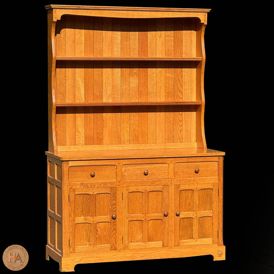 Coxwold Cabinet Makers 'Unicornman' Arts & Crafts Yorkshire School Oak Dresser c. 1980.