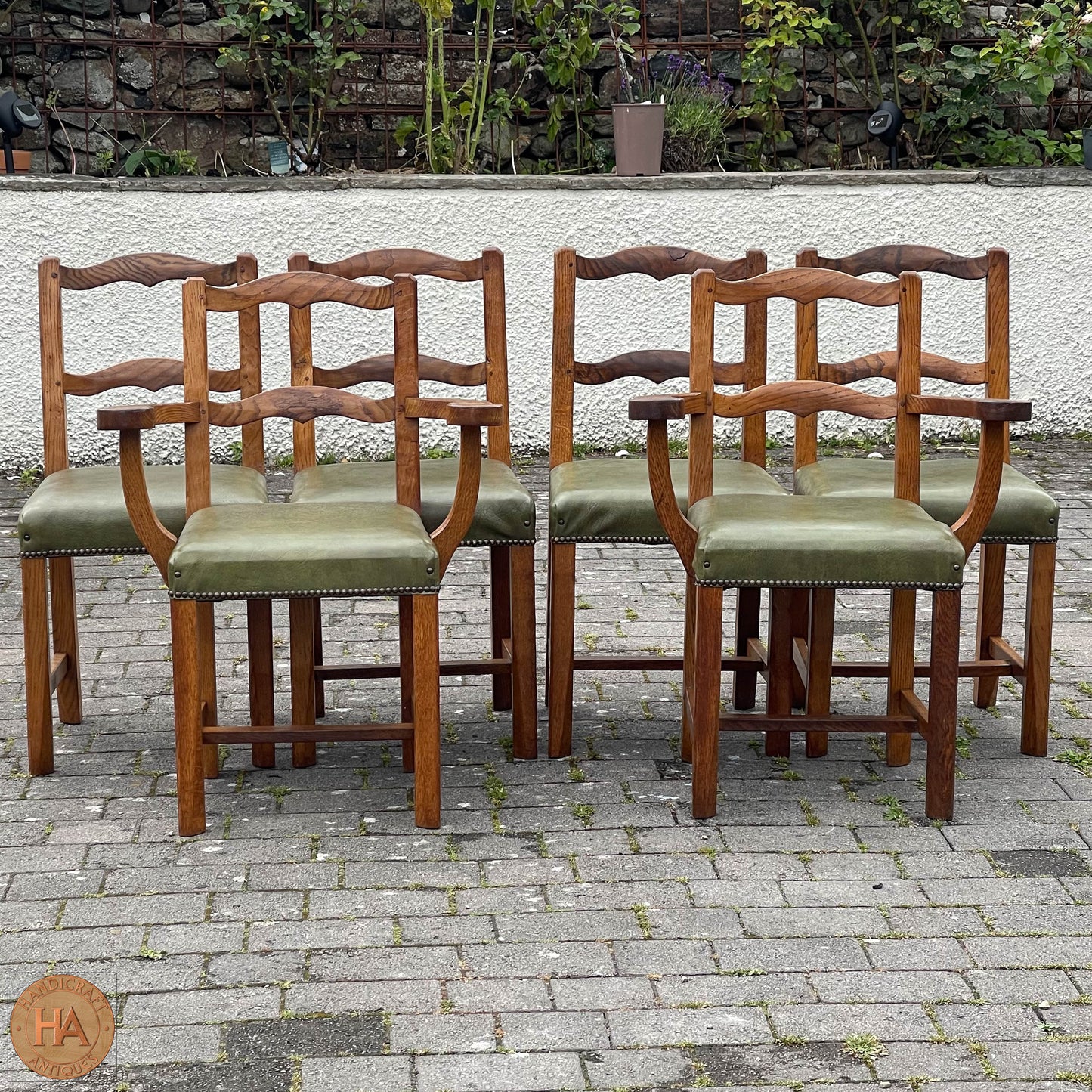 Robert 'Kingpost' Ingham Arts & Crafts Yorkshire School English Oak Chair c. 1970.