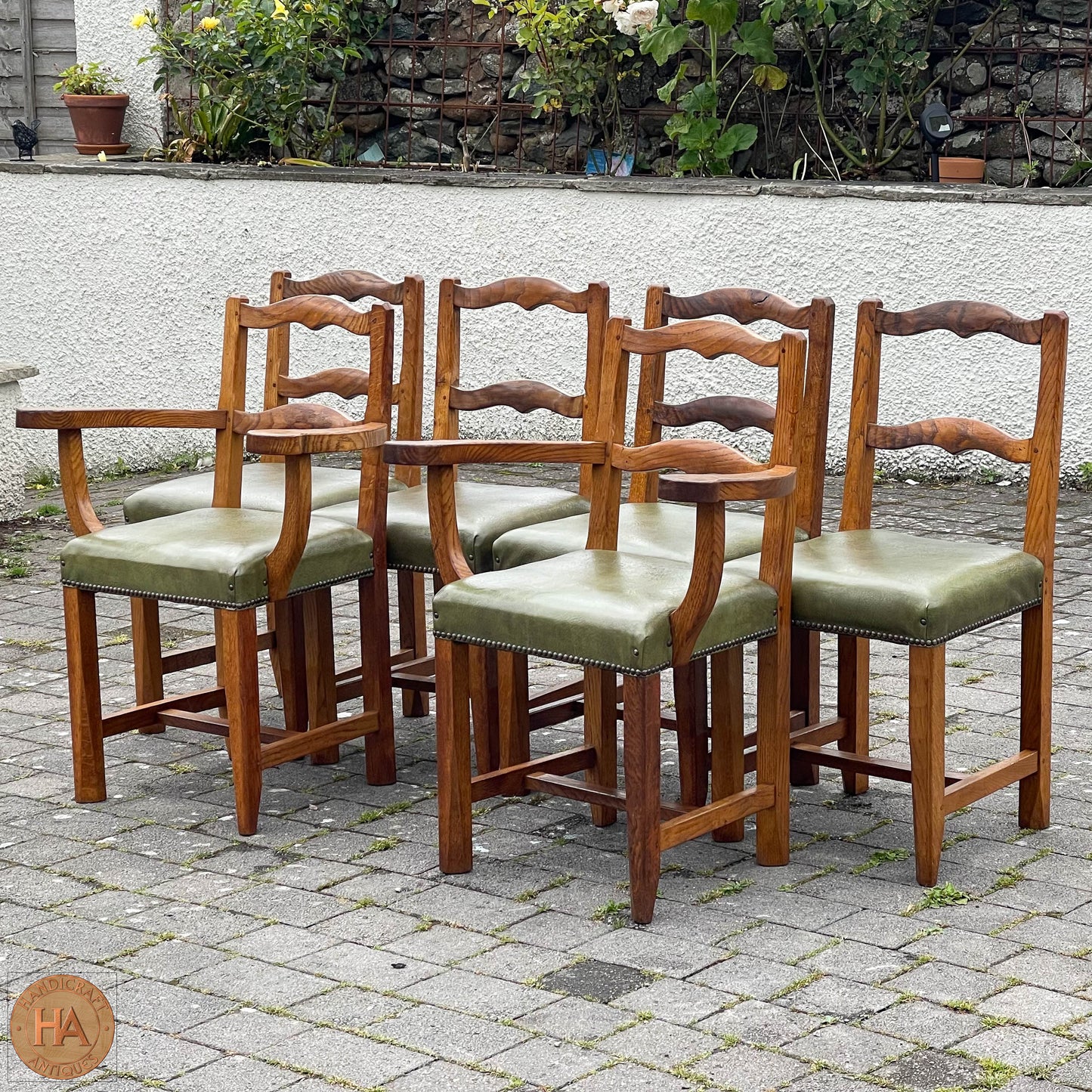 Robert 'Kingpost' Ingham Arts & Crafts Yorkshire School English Oak Chair c. 1970.