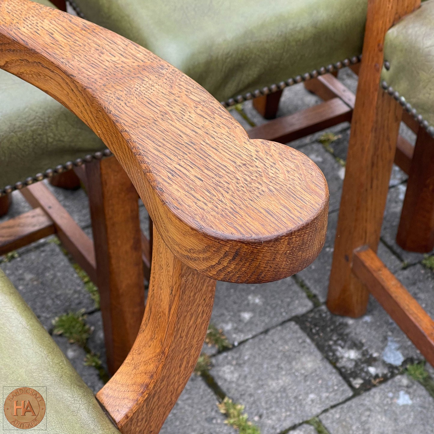 Robert 'Kingpost' Ingham Arts & Crafts Yorkshire School English Oak Chair c. 1970.