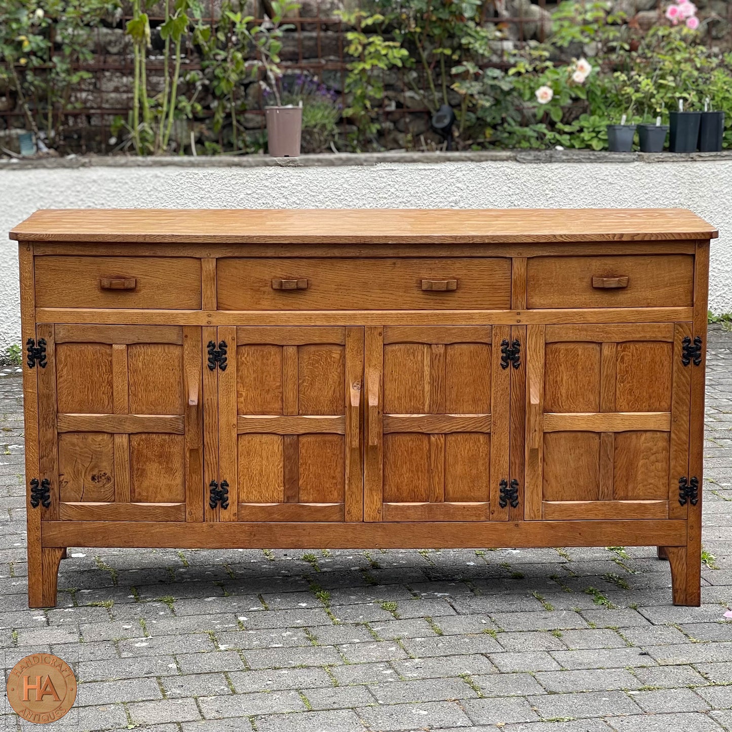 Robert 'Kingpost' Ingham Arts & Crafts Yorkshire School English Oak Sideboard c. 1970.