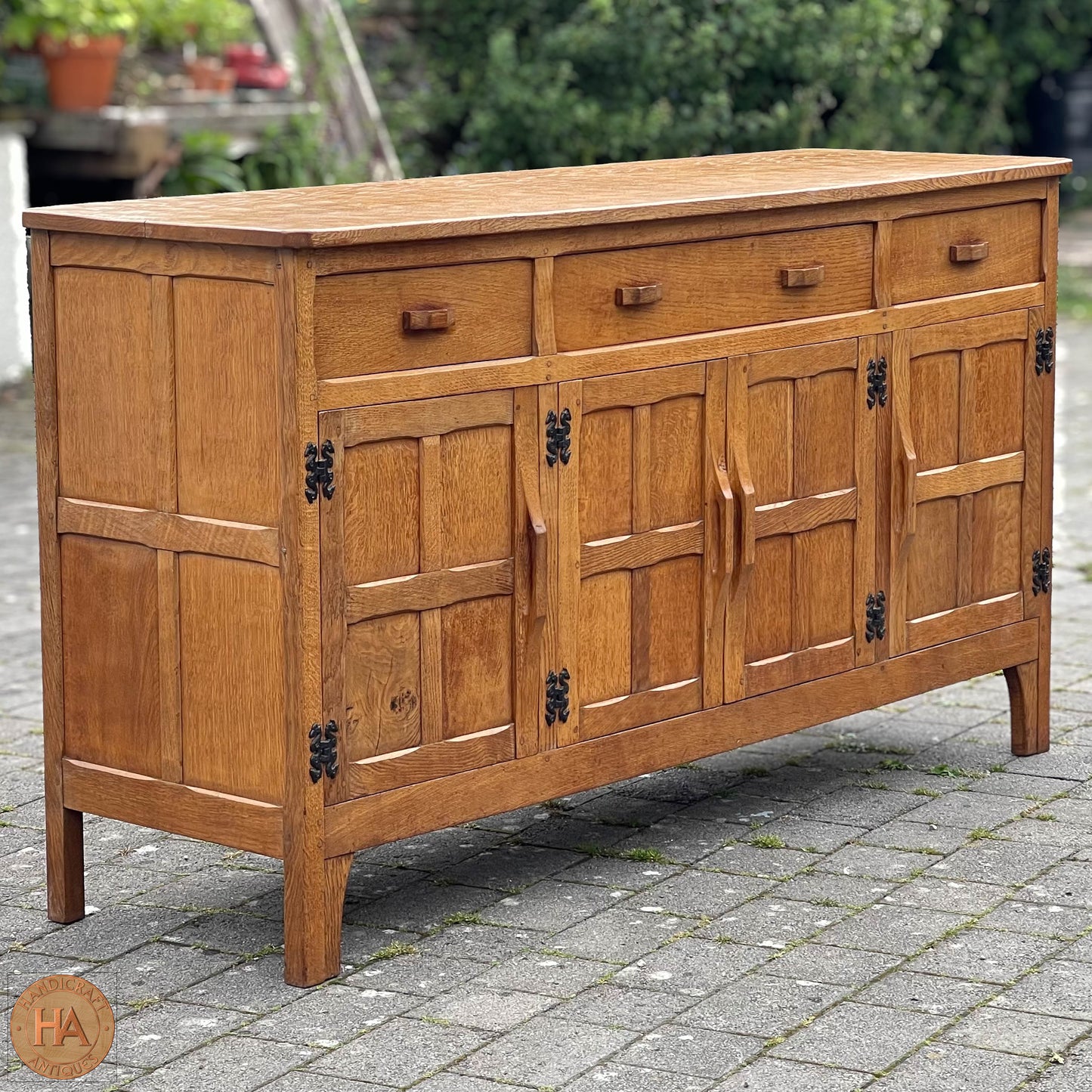 Robert 'Kingpost' Ingham Arts & Crafts Yorkshire School English Oak Sideboard c. 1970.