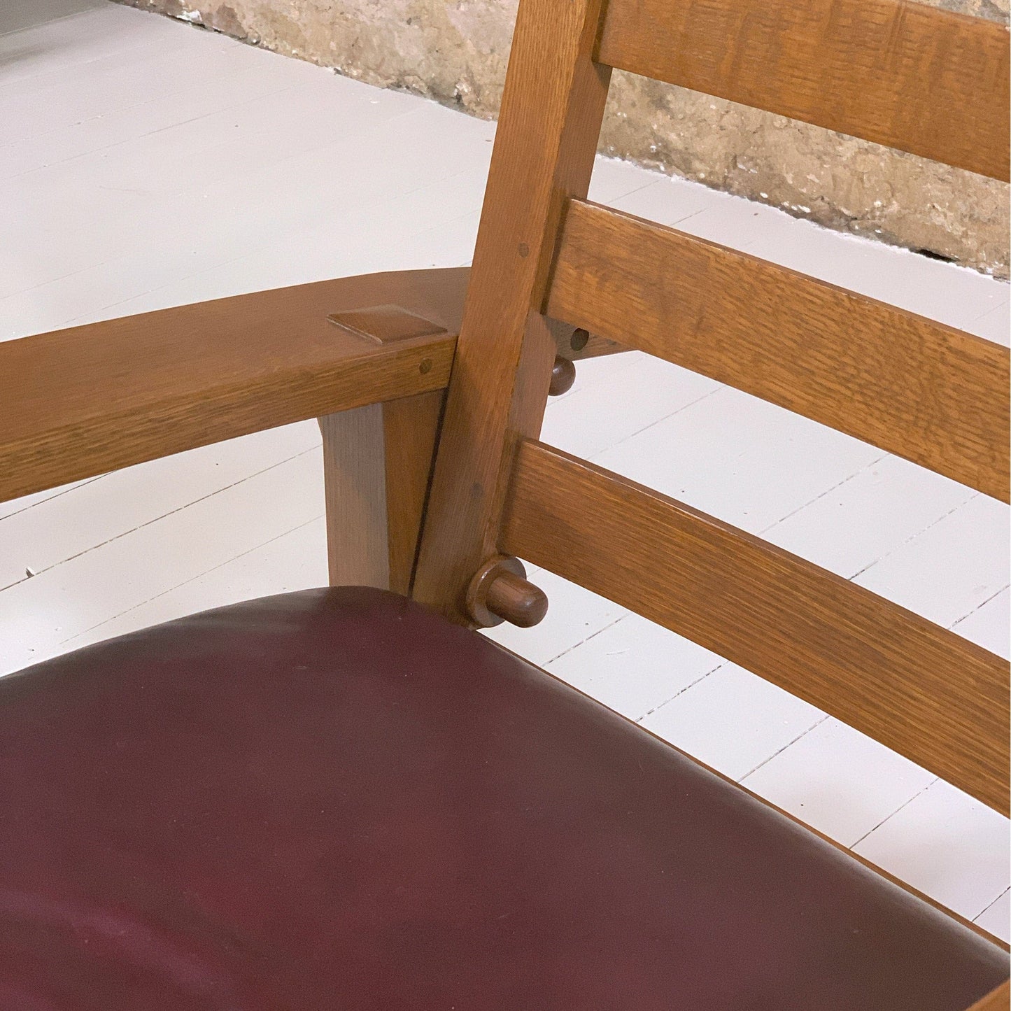 Stickley Furniture Arts & Crafts Mission School Morris Gus Bow Arm Oak Armchair