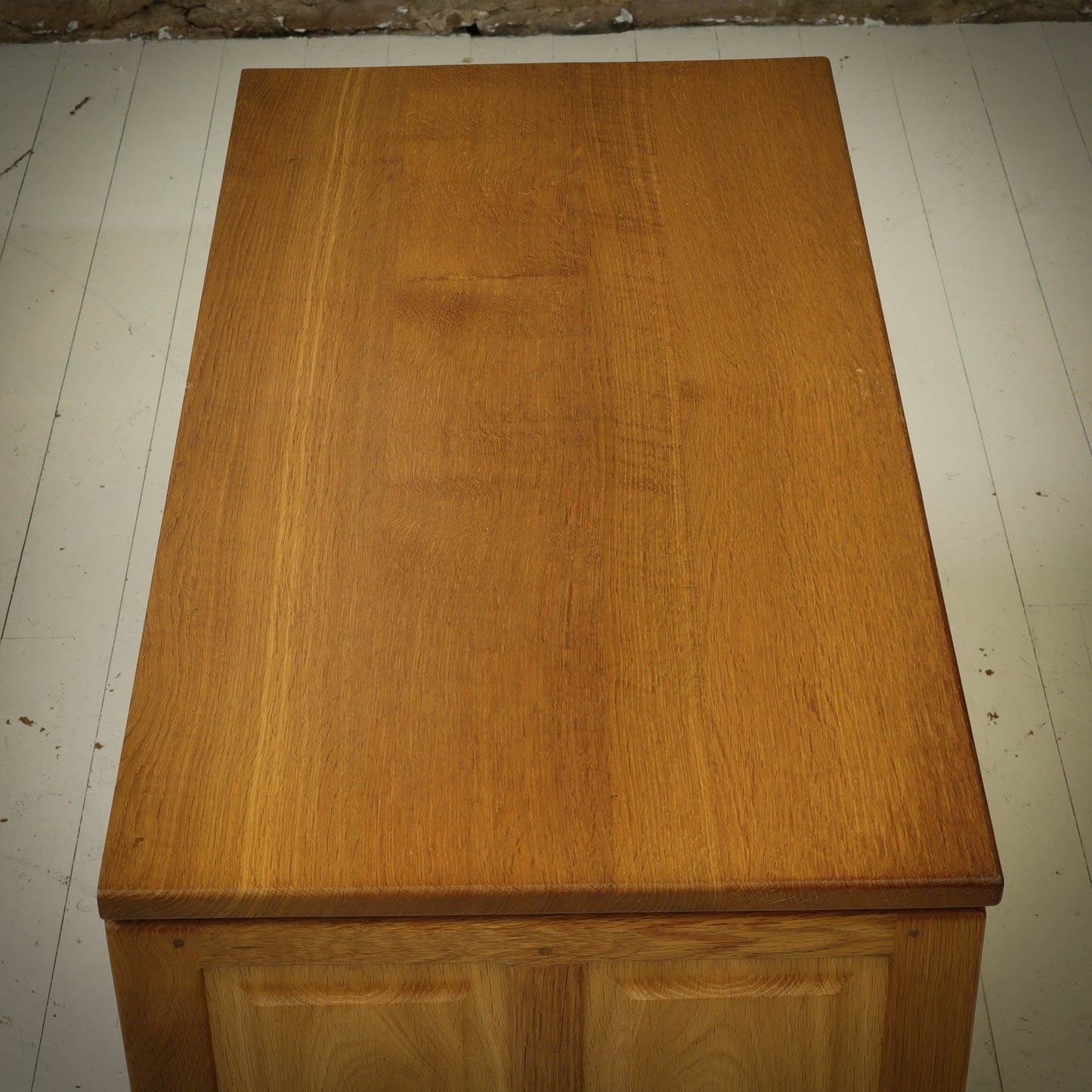 Phil Langstaff Arts & Crafts Yorkshire School English Oak Chest of Drawers (a)