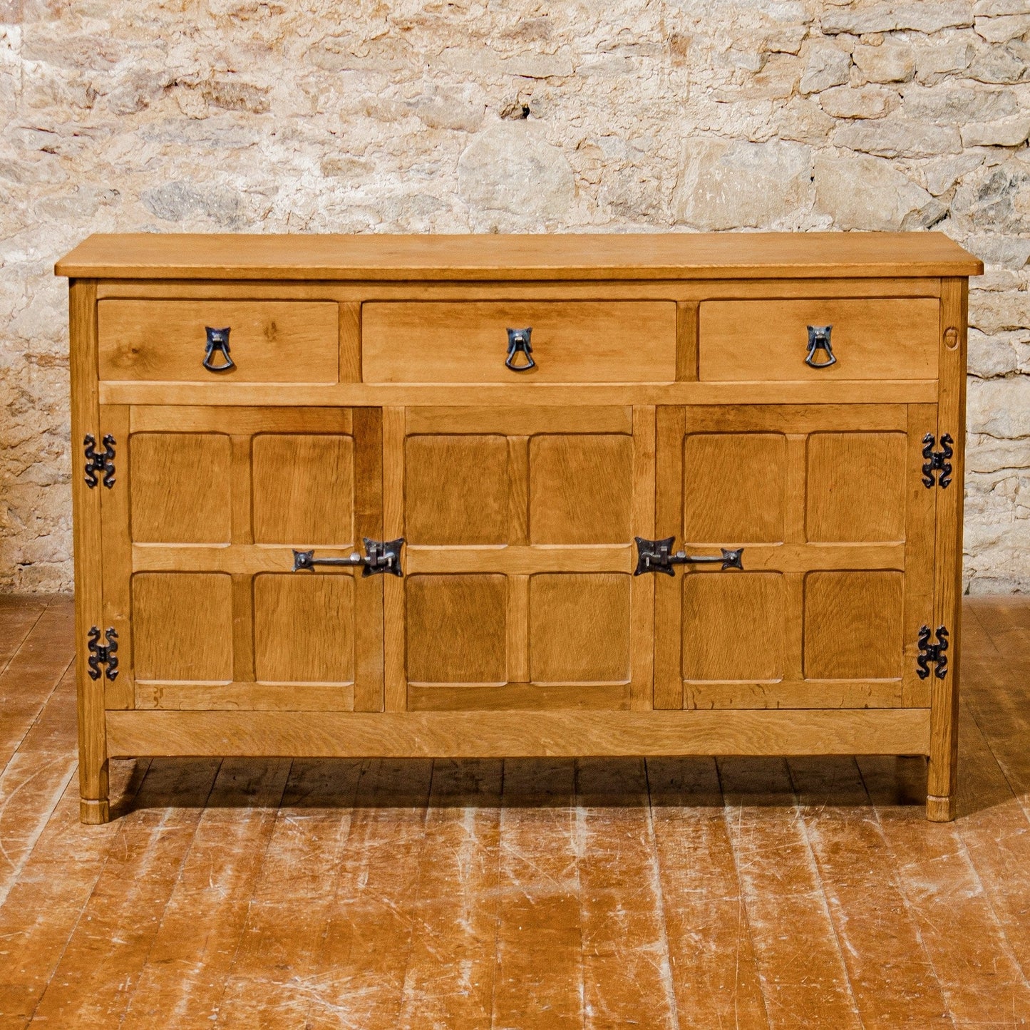 Alan Acornman Grainger, Ex-Mouseman Arts & Crafts Yorkshire School Oak Sideboard