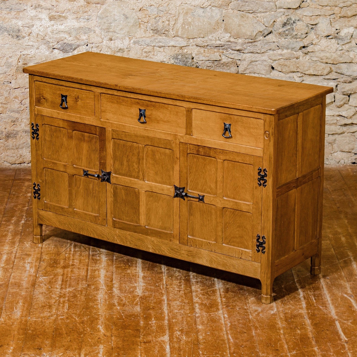 Alan Acornman Grainger, Ex-Mouseman Arts & Crafts Yorkshire School Oak Sideboard