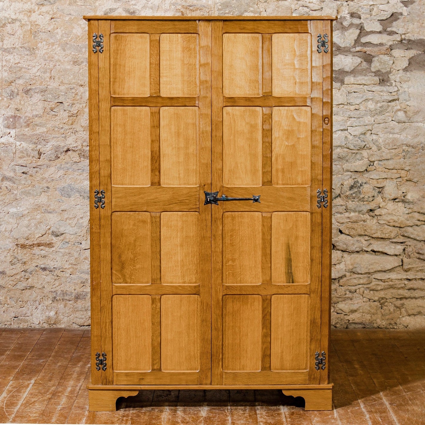 Alan Acornman Grainger (Ex-Mouseman) Arts & Crafts Yorkshire School Oak wardrobe
