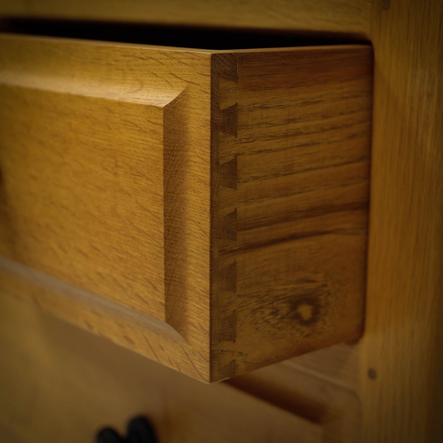 Phil Langstaff Arts & Crafts Yorkshire School English Oak Chest of Drawers (a)