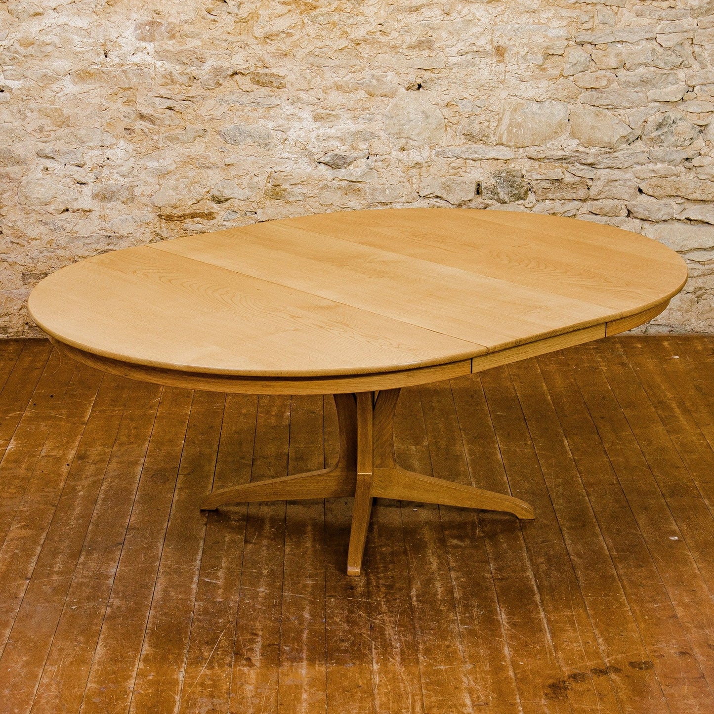 Edward Barnsley Arts & Crafts Cotswold School English Oak Extending Dining Table