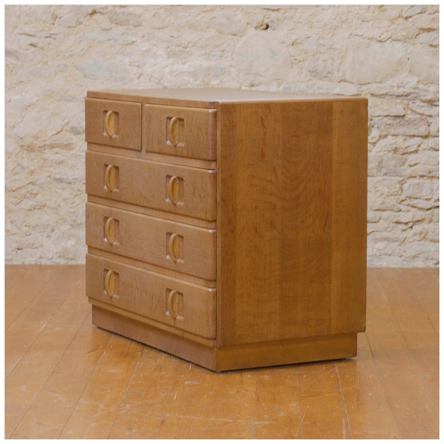 Gordon Russell Arts & Crafts Cotswold School 'Ilmington' Oak Chest of Drawers