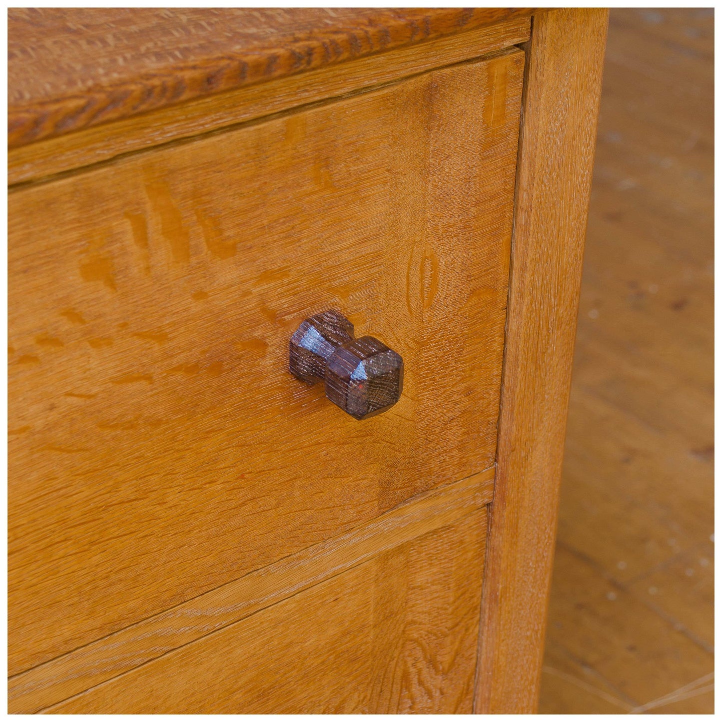 Gordon Russell Arts & Crafts Cotswold School Coxwell Oak Chest of Drawers 1929