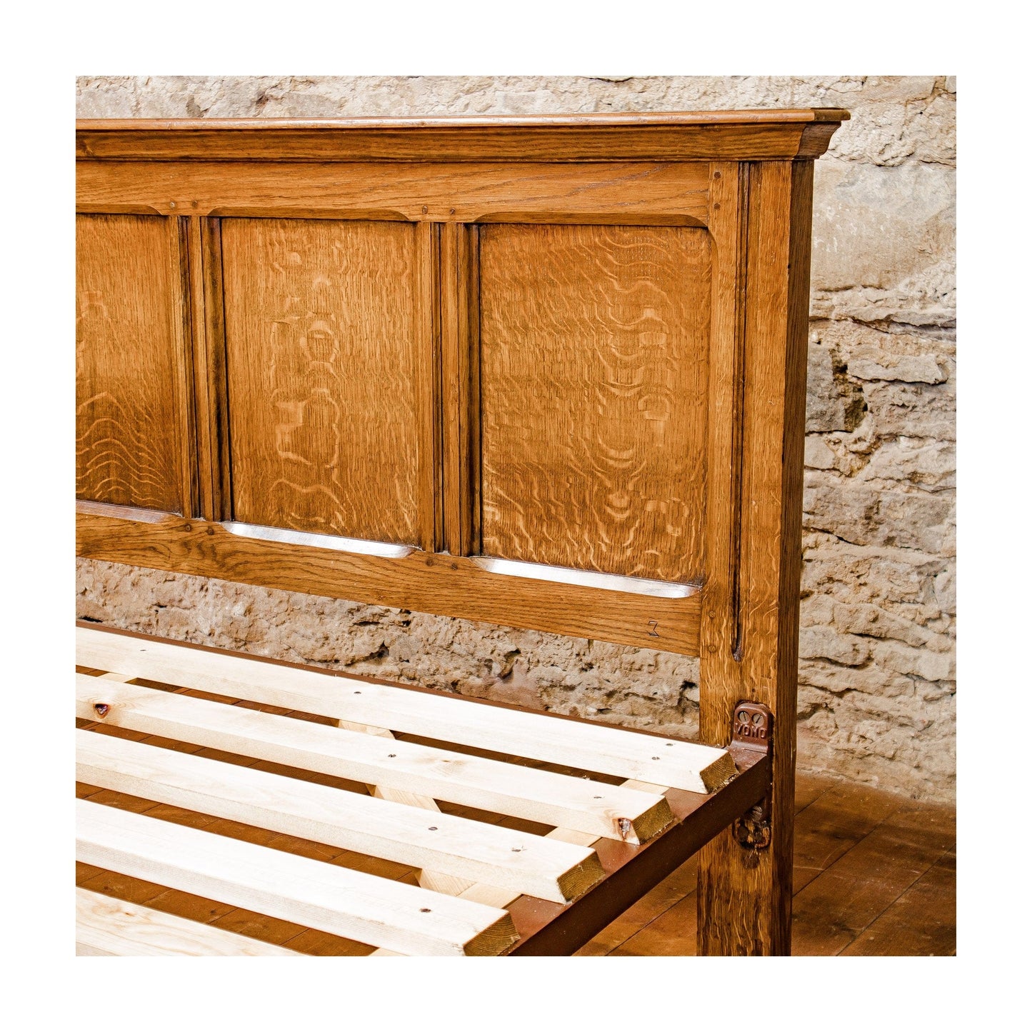 Gordon Russell Design 401 Arts & Crafts Cotswold School King Size Oak Bed, 1929