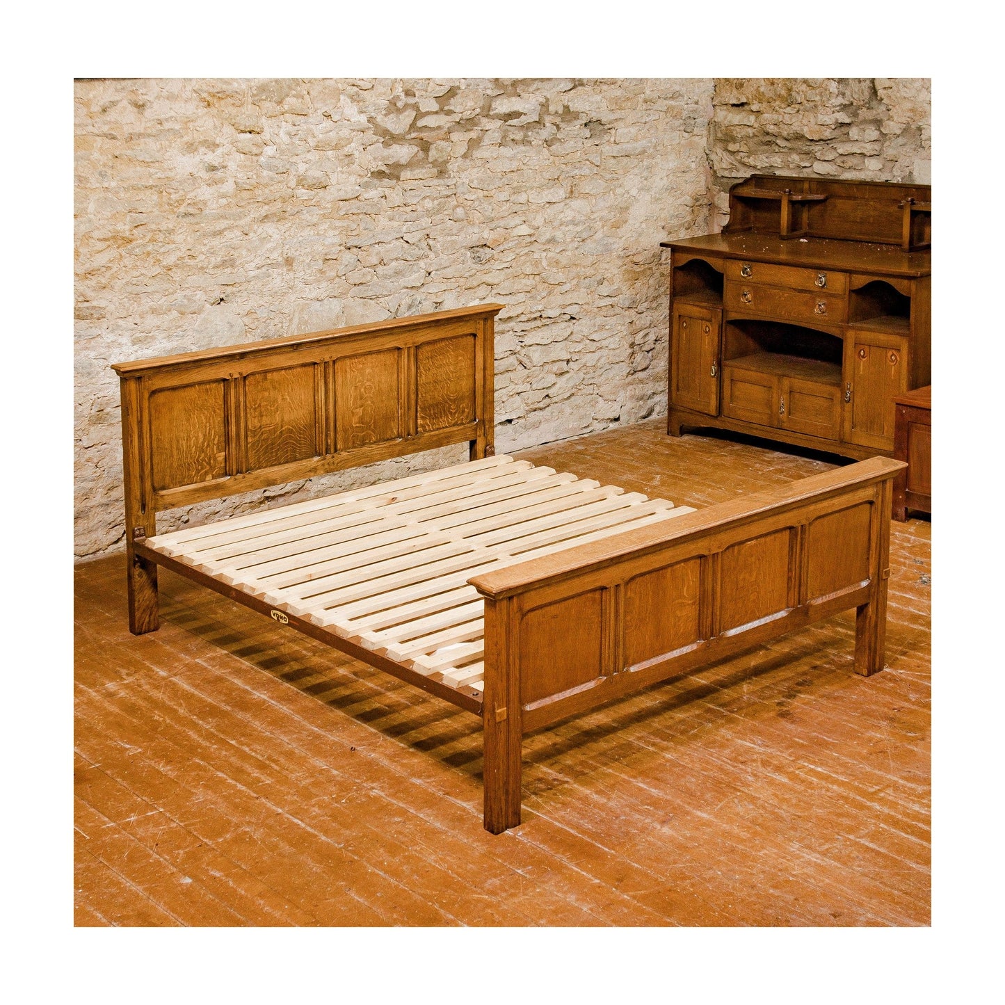 Gordon Russell Design 401 Arts & Crafts Cotswold School King Size Oak Bed, 1929